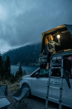 Quechua INFLATABLE ROOF TENT MH900 FRESH & BLACK 2 PERSON -Outdoor Camping Store k2b48ce94f6facda1604041d474506d21