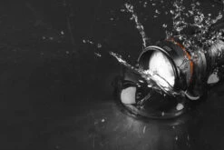 NEBO Newton 1000 Lumen Torch -Outdoor Camping Store k6014c7faa60206743c07078897a6a65c