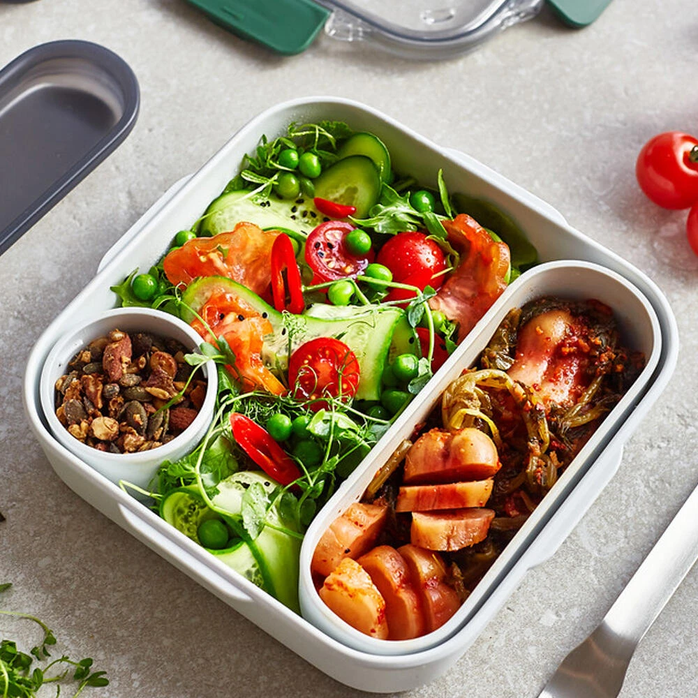 Black+Blum Lunch Box Original 1L Olive 4 Black+Blum Lunch Box Original 1L Olive - Image 4